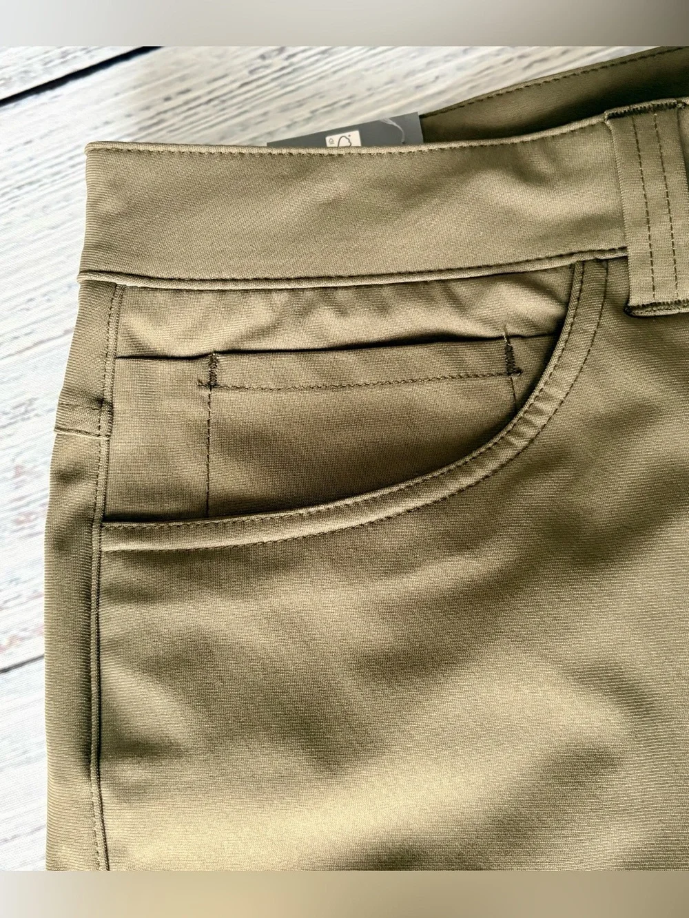 New Balance Men’s Olive Stretch Performance Pants 32x32 NWT